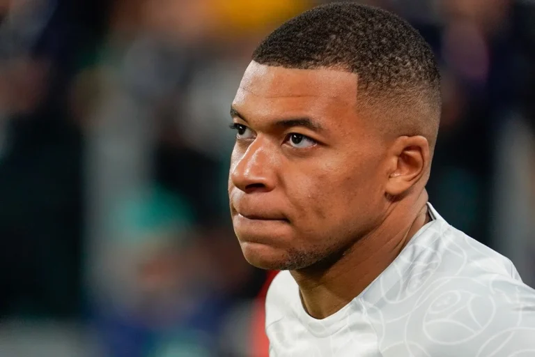 Une légende du Real met en garde Mbappé : « Kylian, il ne faut pas penser qu&rsquo;à l&rsquo;argent »