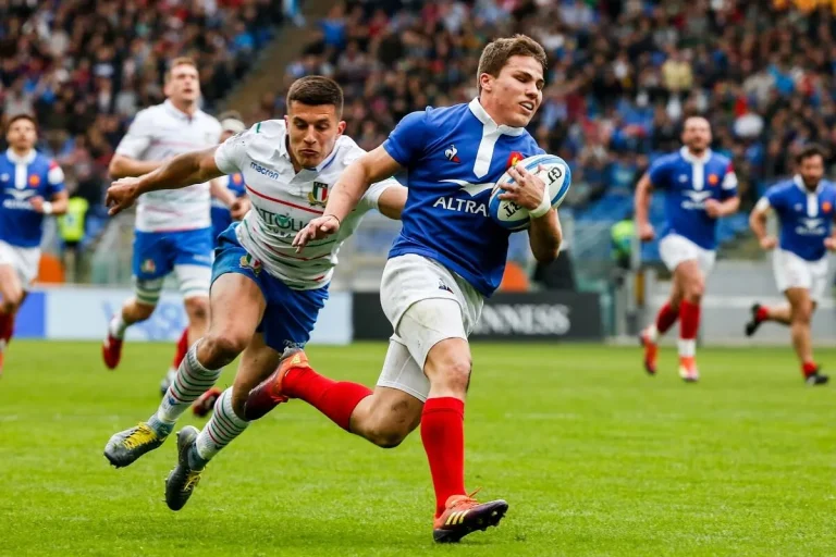 France – Nouvelle-Zélande : un ancien All Black compare Antoine Dupont à une légende du rugby