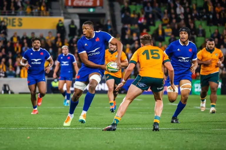 Un dernier test match explosif : la France se mesure à l’Australie à 10 jours de la Coupe du Monde de Rugby