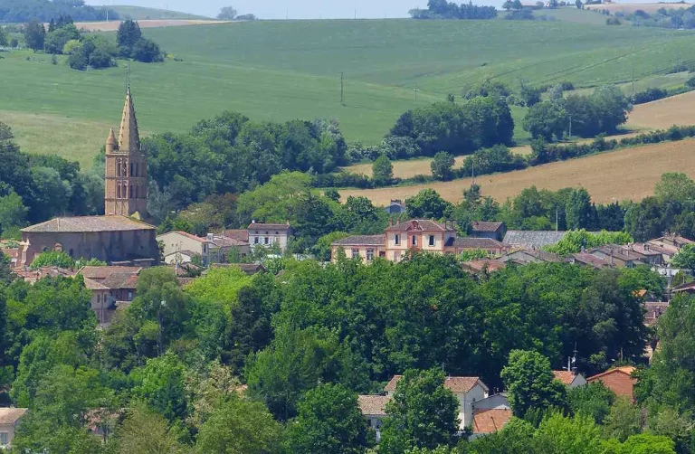 Saint-Sulpice-sur-Lèze : quand un petit village près de Toulouse devient le symbole du rugby français