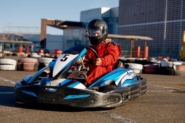 Quels sont les sports mécaniques accessibles sans permis ?