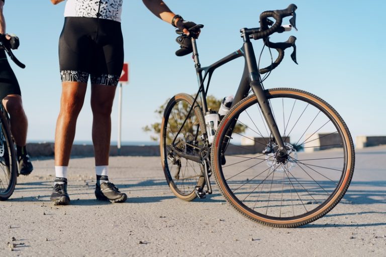 Le gravel bike convient-il vraiment aux débutants ?