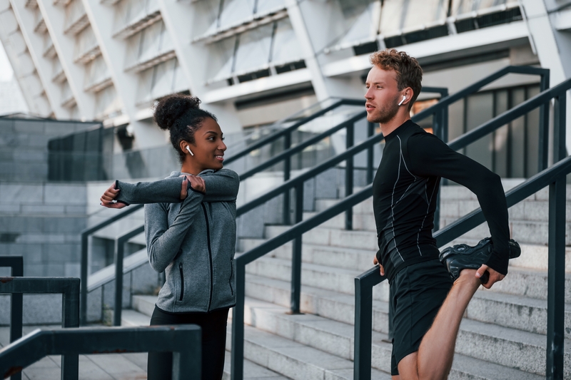 sportifs en vêtements techniques